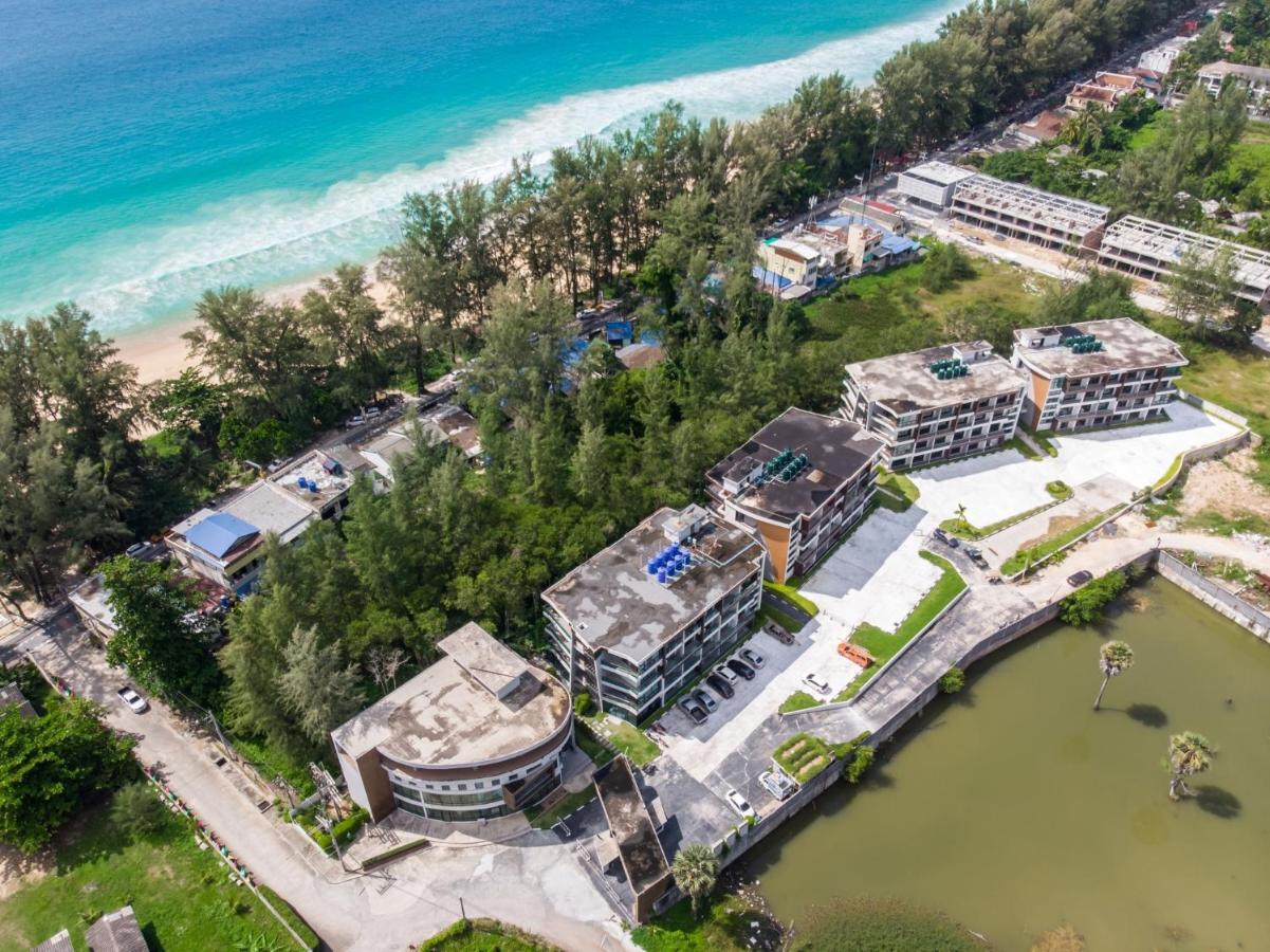 Naithon Beachfront Condotel Esterno foto